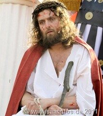 Jesus trägt die Dornenkrone 8220--