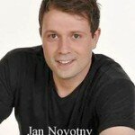 Jan_Novotny_Pressefoto-portrait_thumb.jpg