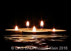 Candles and its reflection
