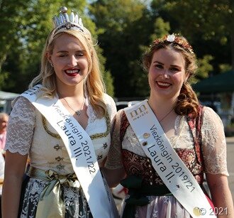 8757 Die neue (l) und die alte (r) Laura