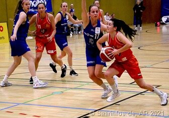 9481 Lina Concrotto (r) war sehr engaiert am Werk