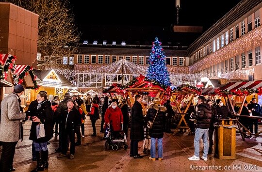 Merziger Weihnachtsmarkt im Rauhaus Innenhof
