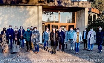 12 Hospizhelferinnen und 2 Hospizhelfer haben ihren Vorbereitungskurs abgeschlossen 96429642