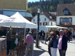 Impressionen vom Marktplatz mit Flair - Foto: Doris Gerz